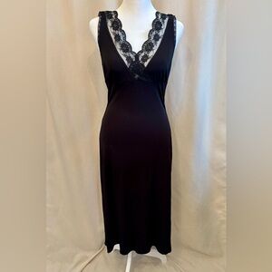 Quickreflex Black Lace Dress